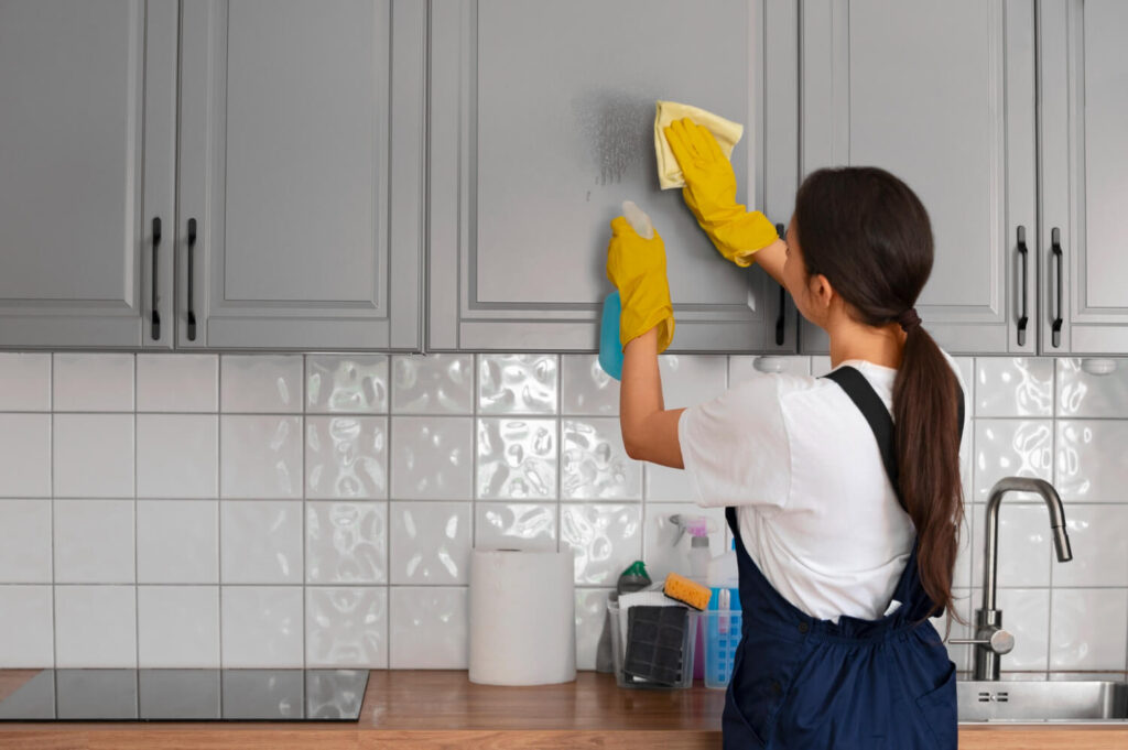 Limpieza del hogar en verano: guía práctica